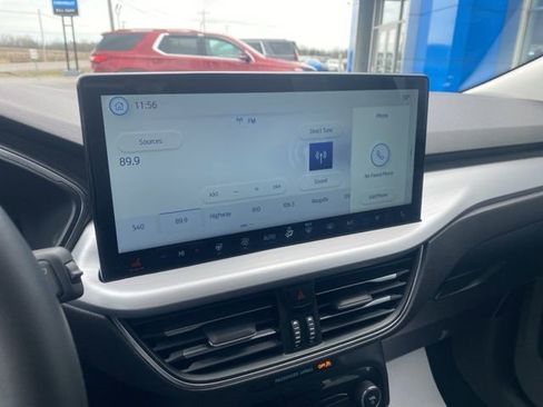 Used 2025 Ford Escape Platinum image 12