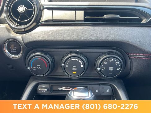 Used 2018 MAZDA MX-5 Miata RF Club RWD image 14