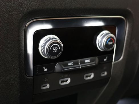 Used 2024 GMC Yukon Denali Ultimate w/ LPO, Floor Liner Package AWD/4WD image 33
