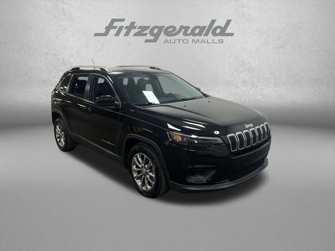 Used 2019 Jeep Cherokee Latitude Plus w/ Comfort/Convenience Group FWD image 8