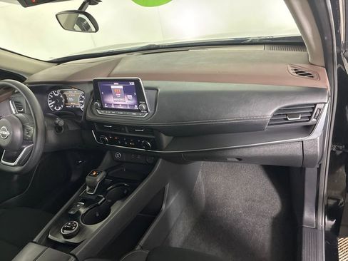 Used 2023 Nissan Rogue S AWD/4WD image 30