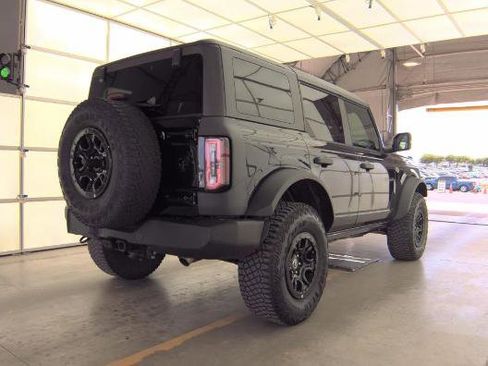 Used 2023 Ford Bronco Wildtrak image 3
