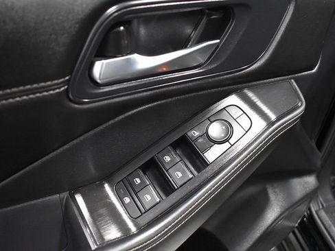 Used 2022 Nissan Rogue SV w/ SV Premium Package image 15