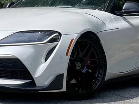 Used 2022 Toyota Supra RWD image 2