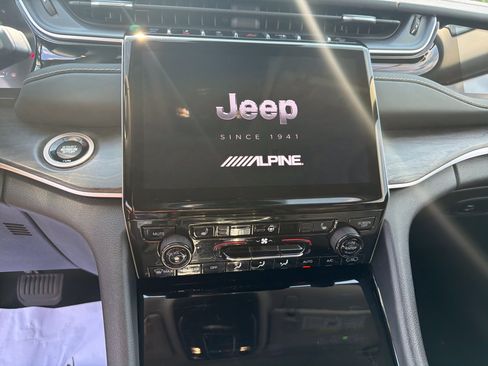 Certified 2022 Jeep Grand Cherokee Limited 4xe AWD/4WD image 18