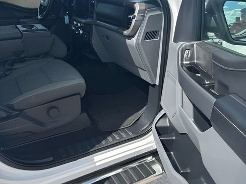 Used 2024 Ford F150 XLT w/ Tow/Haul Package AWD/4WD image 18