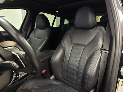 Used 2019 BMW X4 M40i w/ Premium Package Enhanced image 11