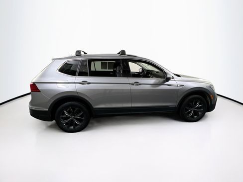 Used 2022 Volkswagen Tiguan SE image 4