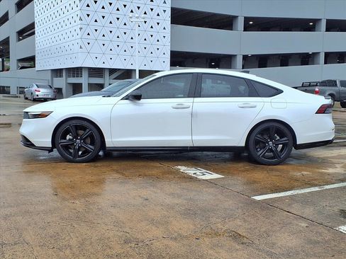 Used 2023 Honda Accord Sport image 25