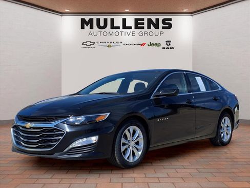 Used 2020 Chevrolet Malibu LT image 1