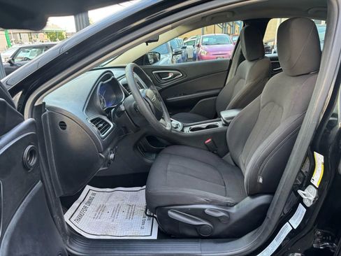 Used 2015 Chrysler 200 Limited image 15