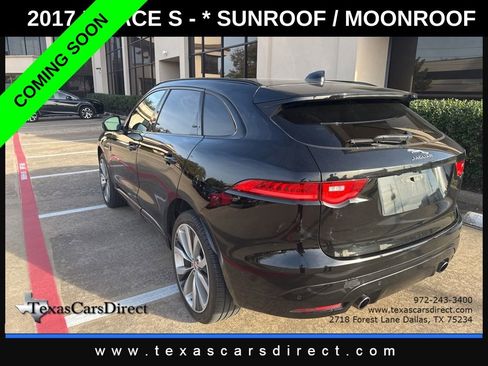 Used 2017 Jaguar F-PACE S image 5