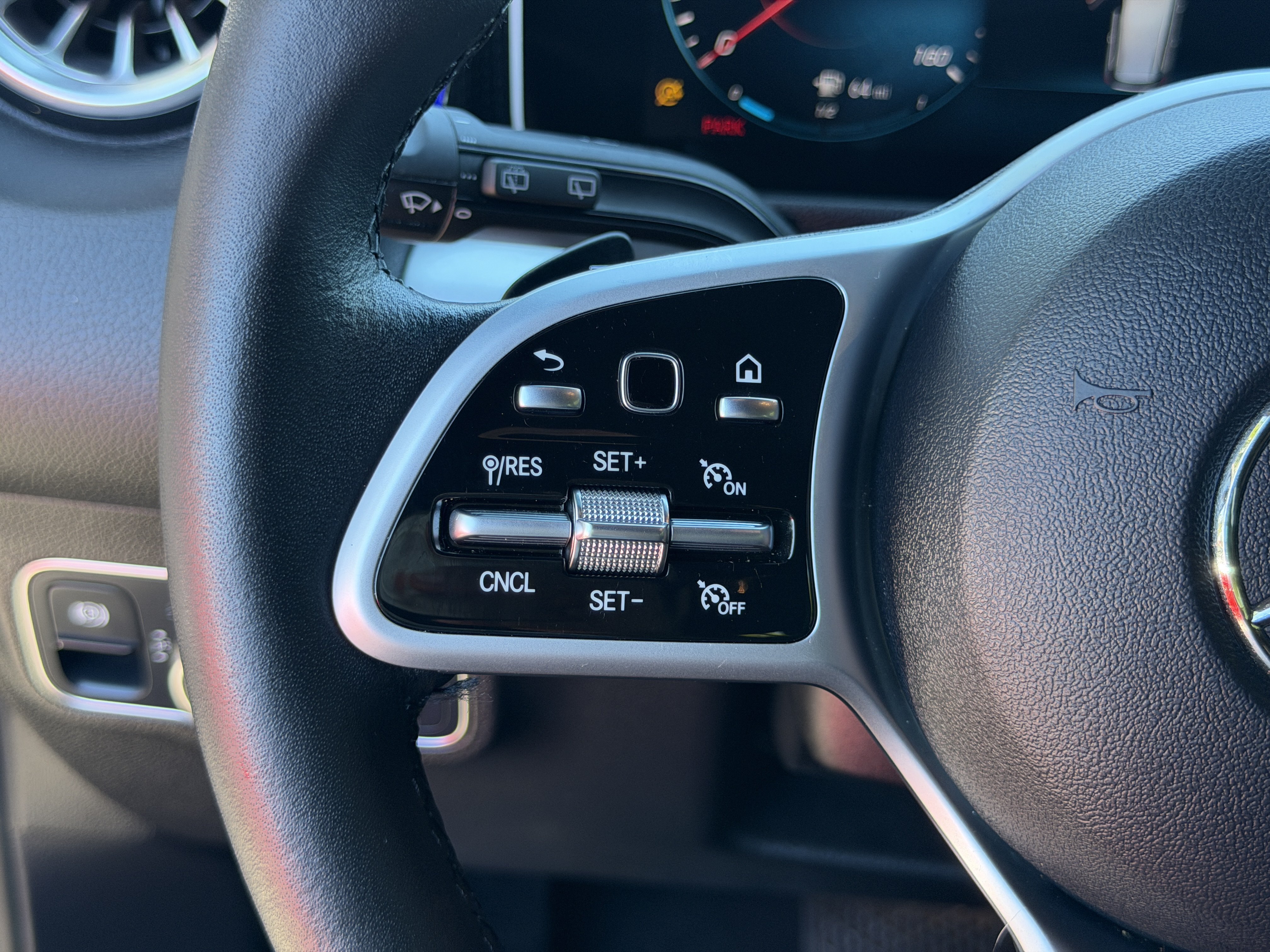 Used 2020 Mercedes-Benz GLB 250 image 29