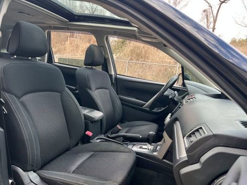 Used 2017 Subaru Forester 2.5i Premium image 34
