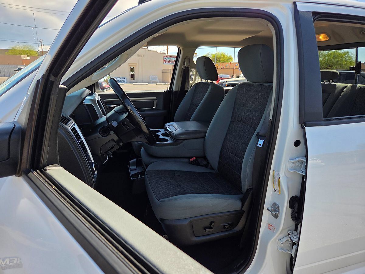 Used 2020 RAM 1500 Classic SLT w/ Luxury Group AWD/4WD image 47