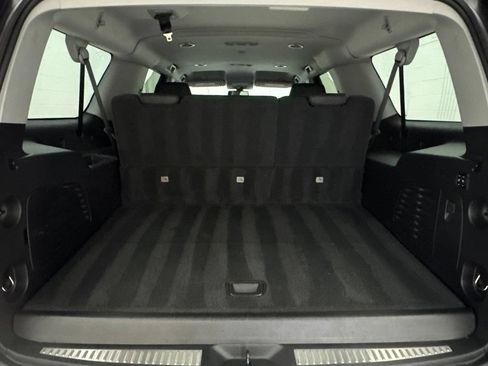 Used 2020 Cadillac Escalade ESV 4WD image 7