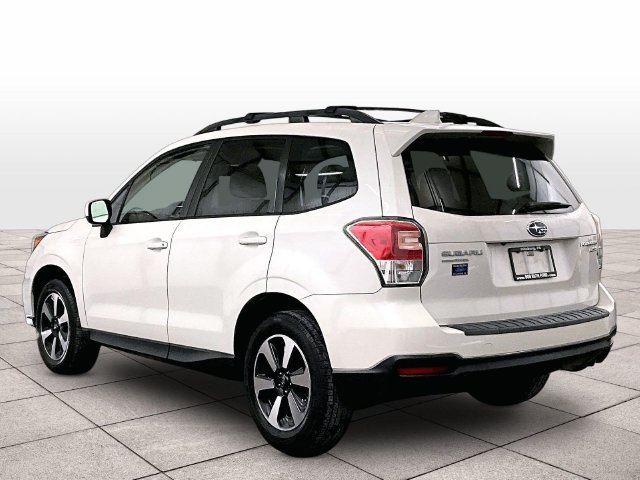 Used 2017 Subaru Forester 2.5i Premium AWD/4WD image 10