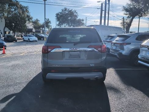 Used 2019 GMC Acadia SLE image 6