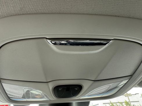 Used 2023 Jeep Cherokee Altitude Lux image 24