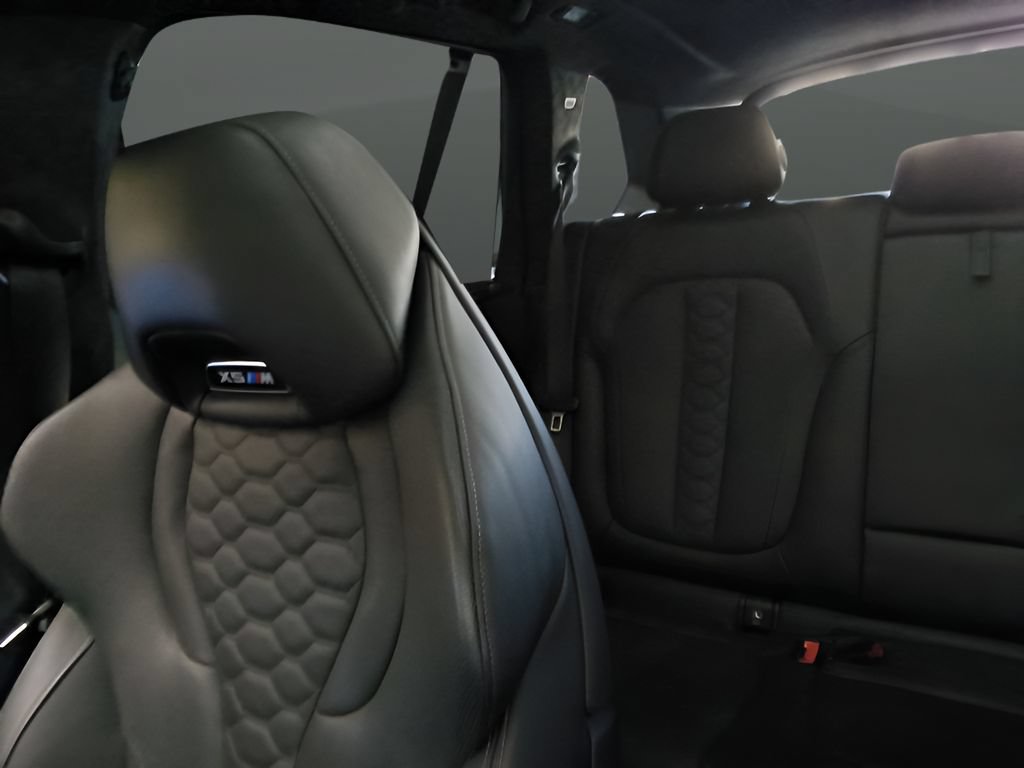 Used 2022 BMW X5 M w/ Executive Package AWD/4WD image 23
