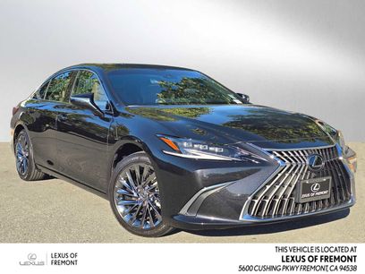 Certified 2025 Lexus ES 300h w/ Luxury Package