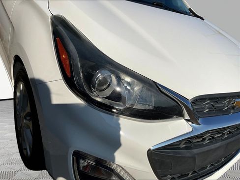 Used 2020 Chevrolet Spark LT FWD image 30