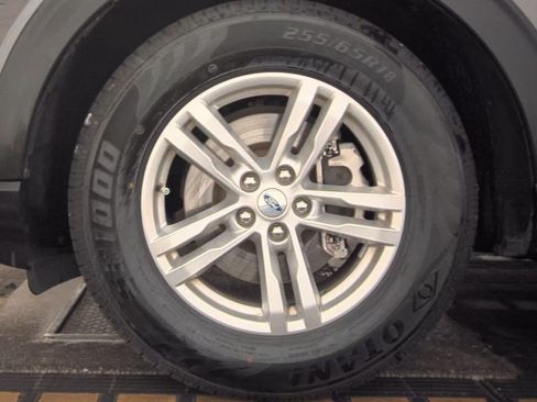 Used 2023 Ford Explorer XLT w/ Equipment Group 202A RWD image 7