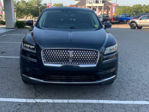 Used 2023 Lincoln Nautilus AWD w/ Premium Package image 2