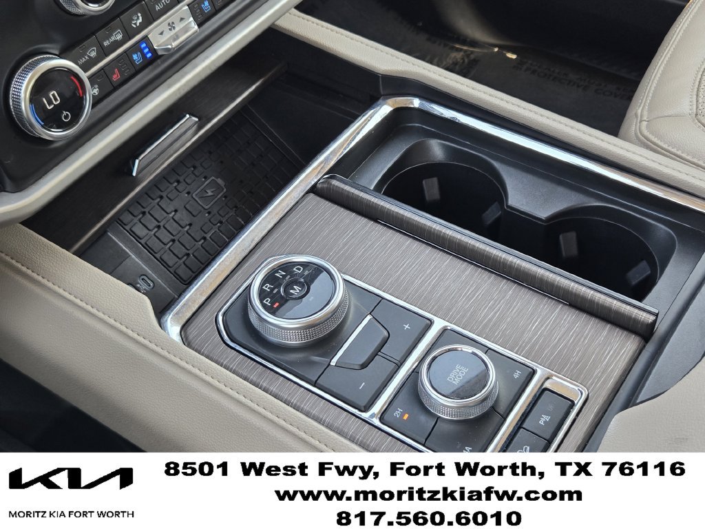 Used 2024 Ford Expedition Limited AWD/4WD image 20