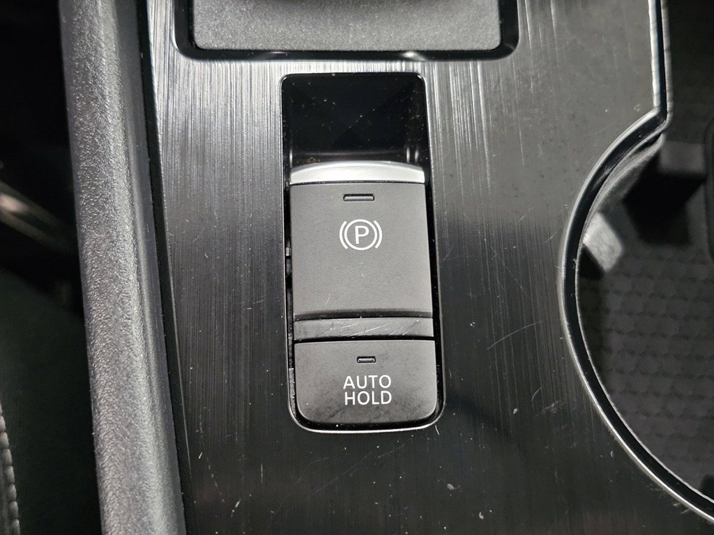 Used 2023 Nissan Rogue SV AWD/4WD image 19