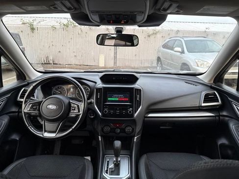 Used 2023 Subaru Forester Premium AWD/4WD image 17