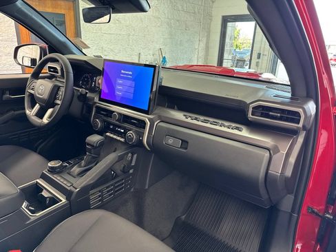 Used 2026 Toyota Tacoma TRD Sport AWD/4WD image 49