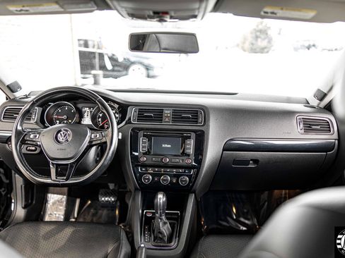 Used 2015 Volkswagen Jetta TDI SEL image 33