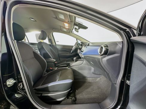 Used 2025 Nissan Versa SV FWD image 30