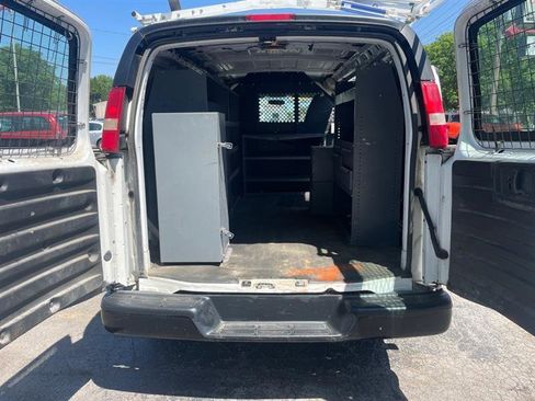 Used 2012 Chevrolet Express 2500 RWD image 10