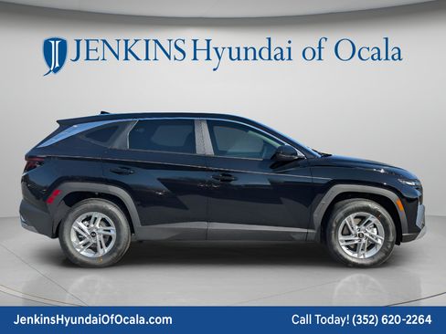 New 2026 Hyundai Tucson SE FWD image 2