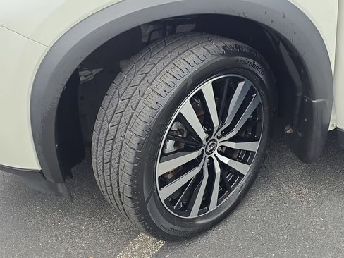 Certified 2023 Nissan Pathfinder Platinum image 32