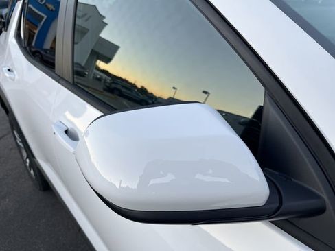 New 2026 Chevrolet Equinox LT w/ Safety and Technology Package image 5