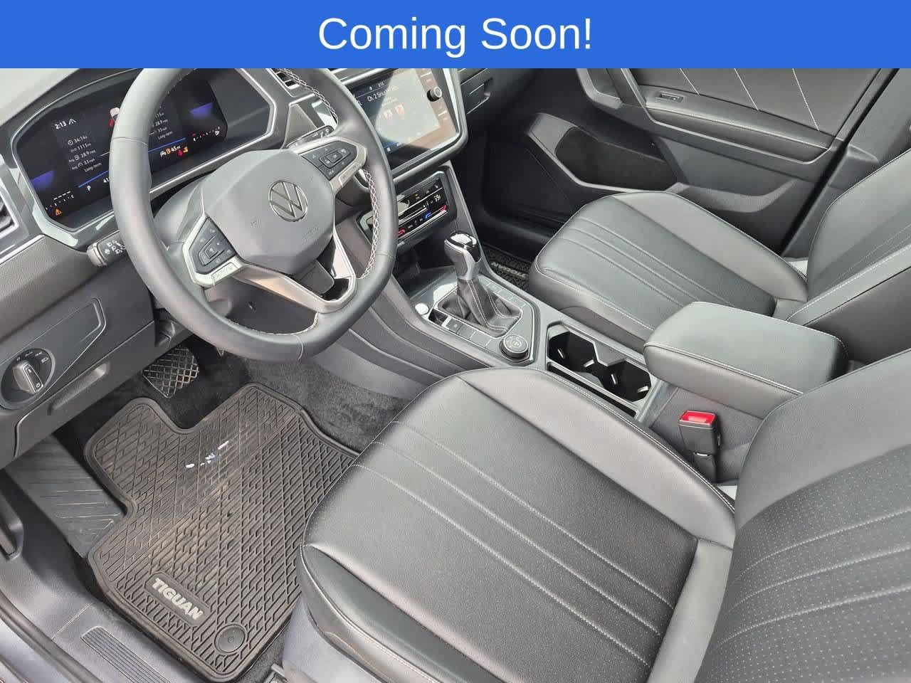 Used 2024 Volkswagen Tiguan SE AWD/4WD image 2