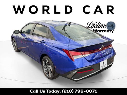 Used 2025 Hyundai Elantra Sport FWD image 5