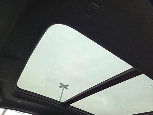 Used 2025 Toyota Tundra Platinum image 17