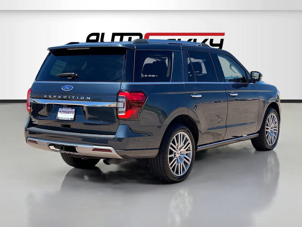 Used 2023 Ford Expedition Limited AWD/4WD image 7