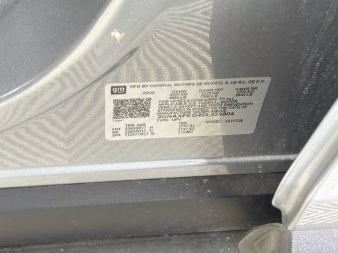 Used 2025 Chevrolet Equinox LT AWD/4WD image 33