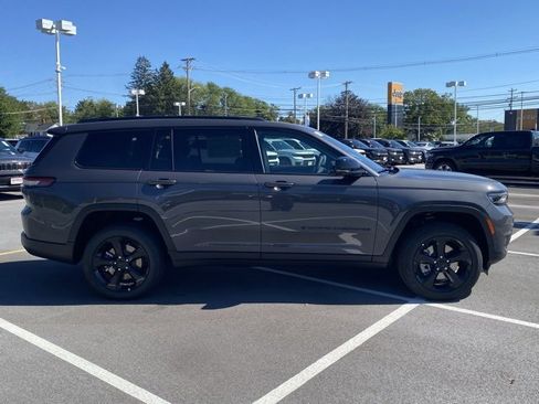 New 2025 Jeep Grand Cherokee L Limited w/ Luxury Tech Group II image 9