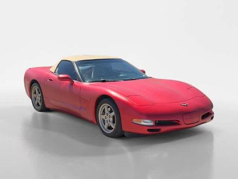 Used 1998 Chevrolet Corvette Convertible w/ Performance Handling Pkg image 7