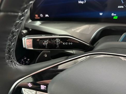 New 2026 Cadillac Vistiq Luxury image 25