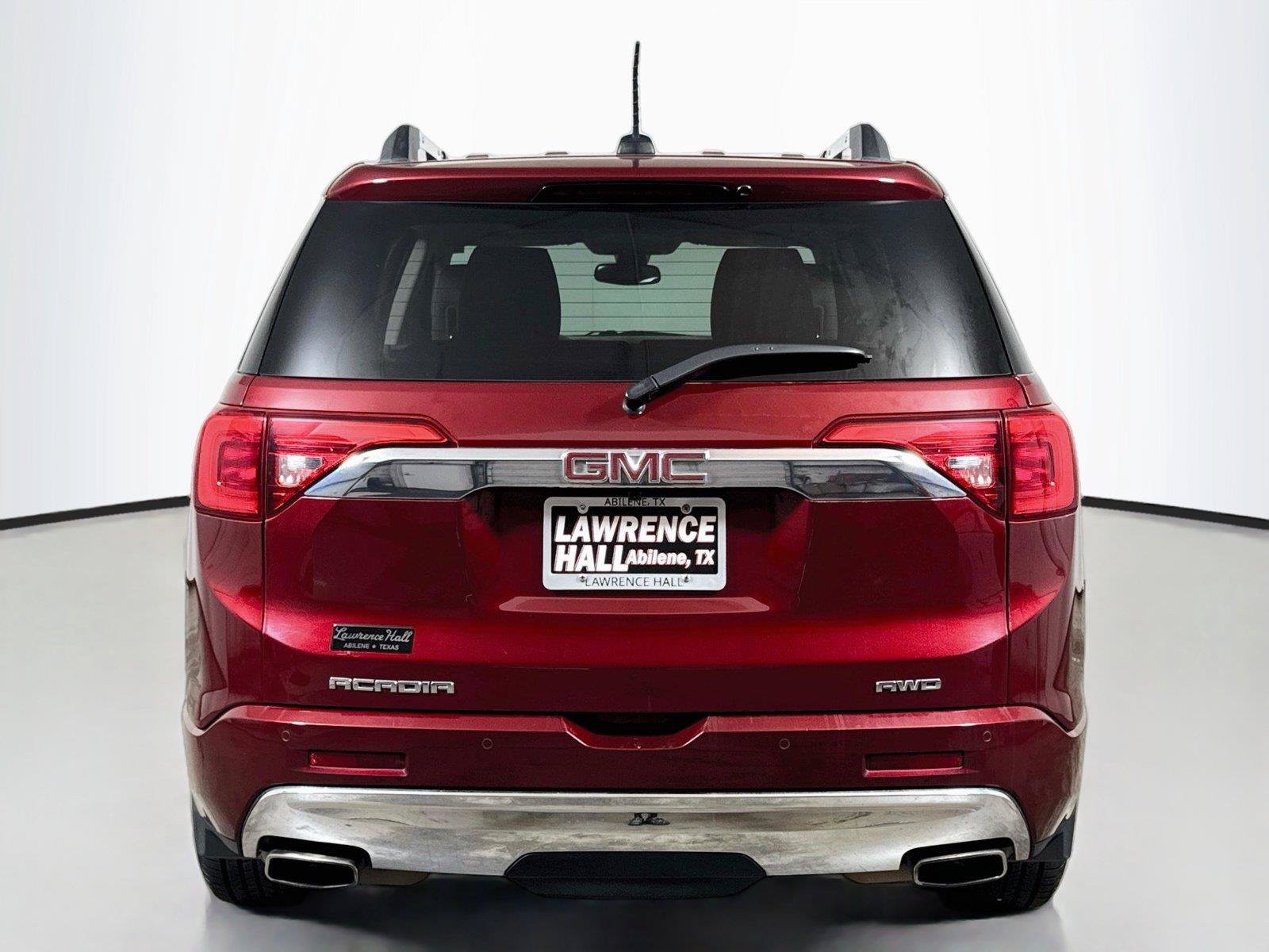 Used 2018 GMC Acadia Denali w/ Technology Package AWD/4WD image 5
