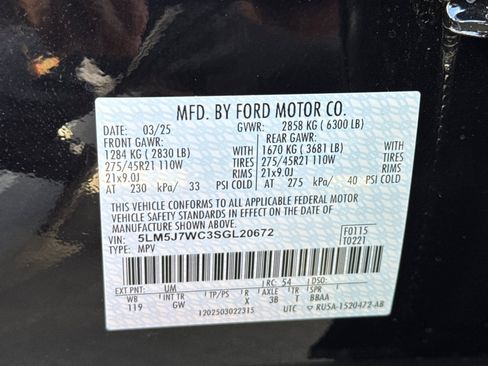 New 2025 Lincoln Aviator Reserve w/ Luxury Package image 28