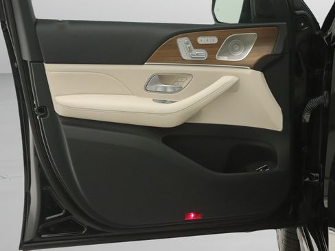 Certified 2024 Mercedes-Benz GLE 350 4MATIC image 17