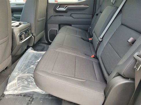 New 2026 GMC Sierra 1500 Elevation image 8